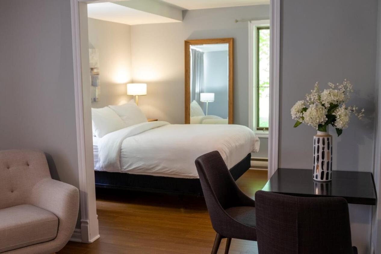 Auberge Nuits De St-Georges Бромон Екстериор снимка