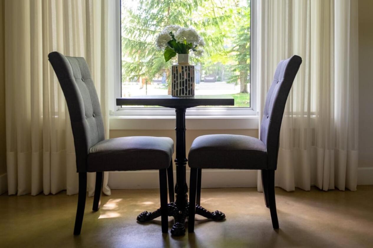 Auberge Nuits De St-Georges Бромон Екстериор снимка