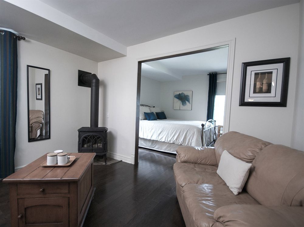 Auberge Nuits De St-Georges Бромон Екстериор снимка