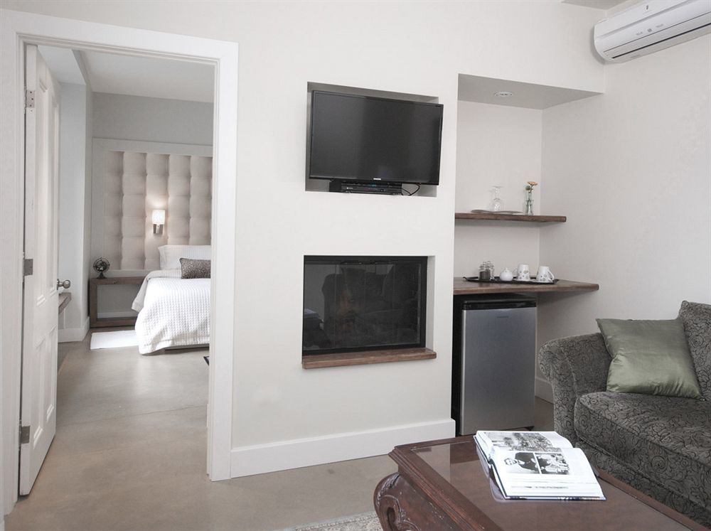Auberge Nuits De St-Georges Бромон Екстериор снимка