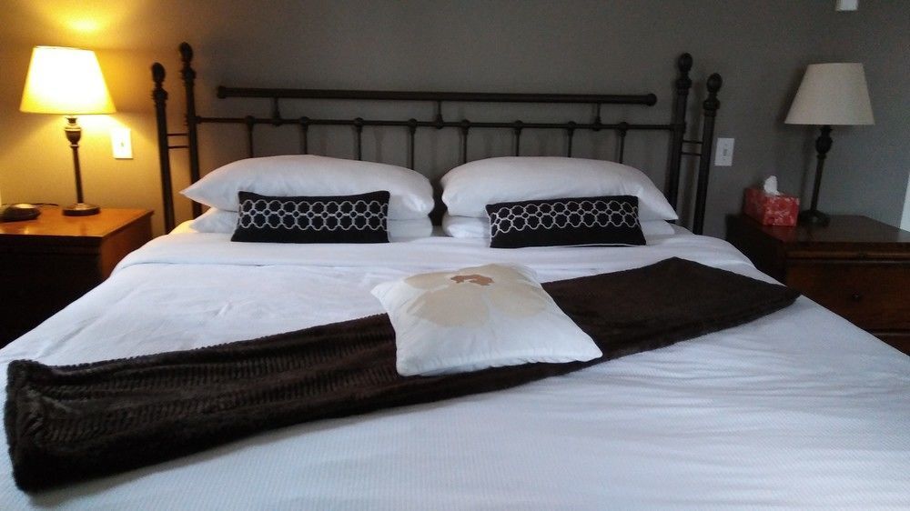 Auberge Nuits De St-Georges Бромон Екстериор снимка