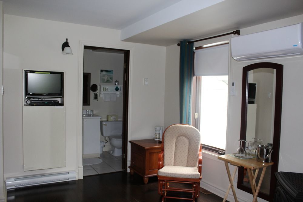 Auberge Nuits De St-Georges Бромон Екстериор снимка