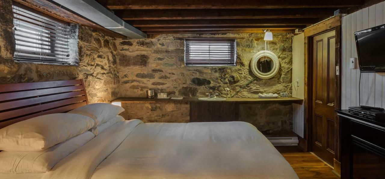 Auberge Nuits De St-Georges Бромон Екстериор снимка